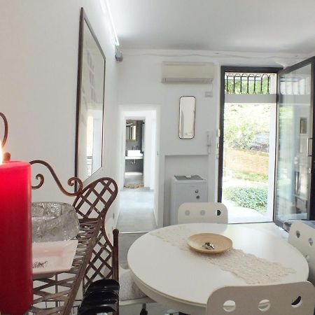 Apartamento Loft Garden In Bologna'S Heart Ospedale Rizzoli Exterior foto