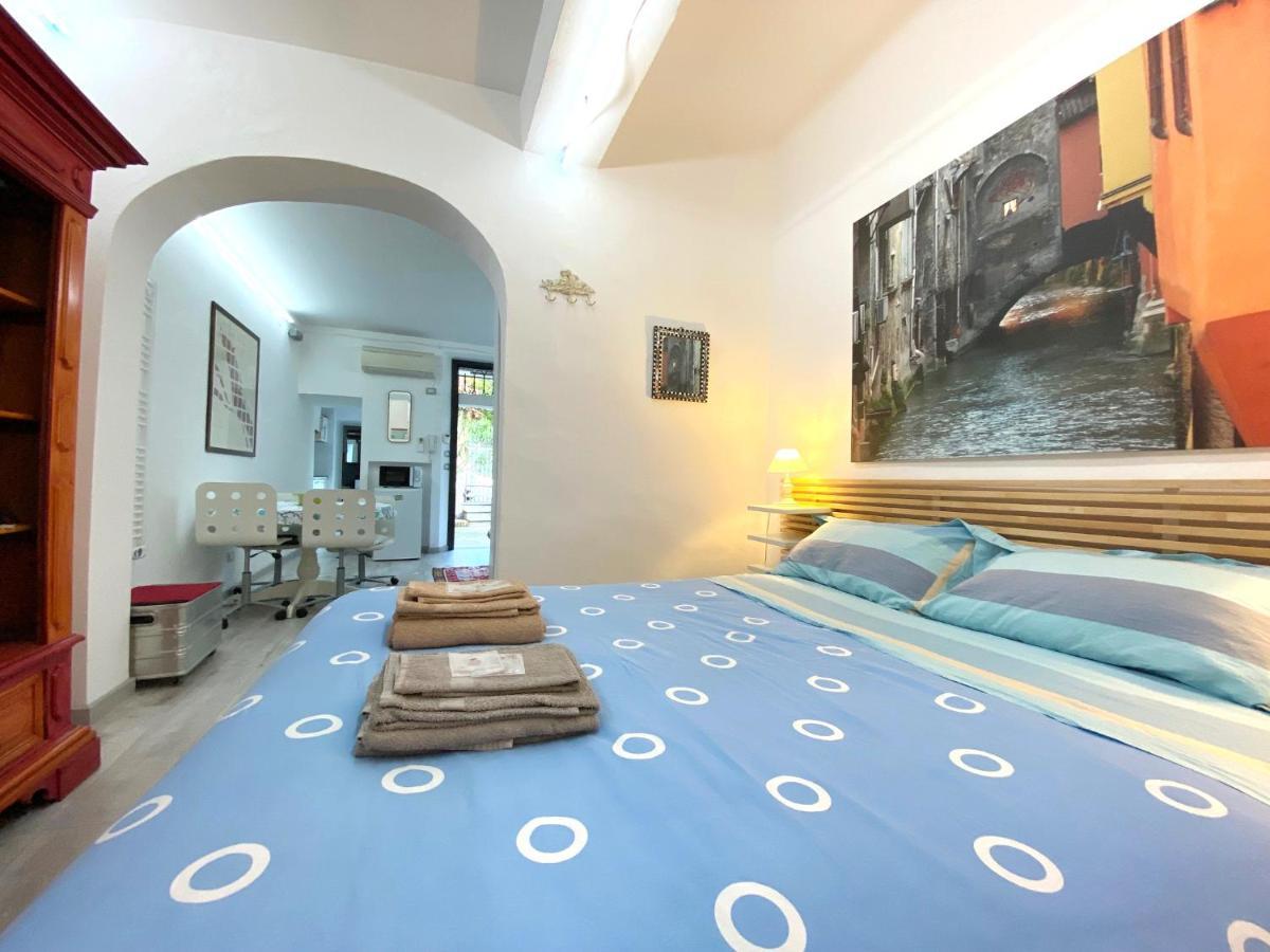 Apartamento Loft Garden In Bologna'S Heart Ospedale Rizzoli Exterior foto