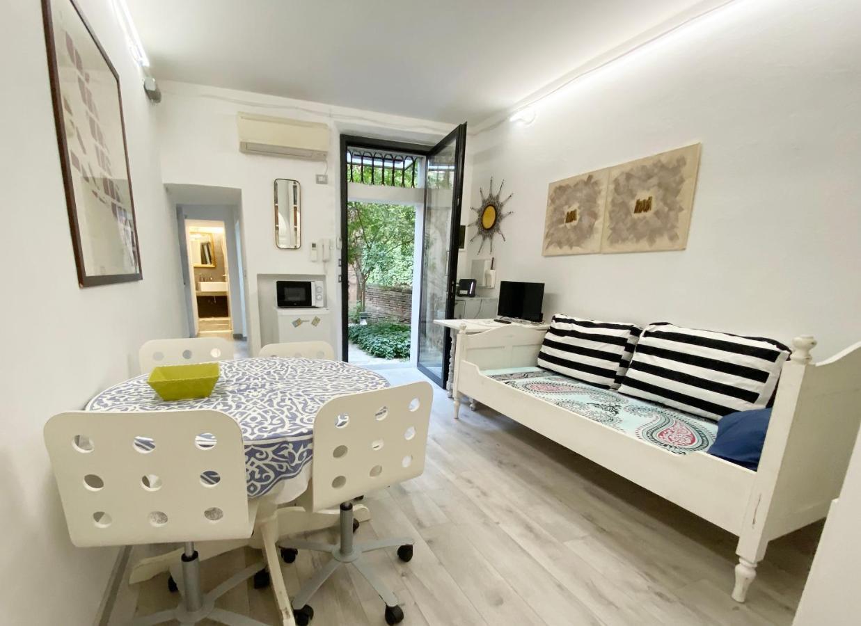 Apartamento Loft Garden In Bologna'S Heart Ospedale Rizzoli Exterior foto