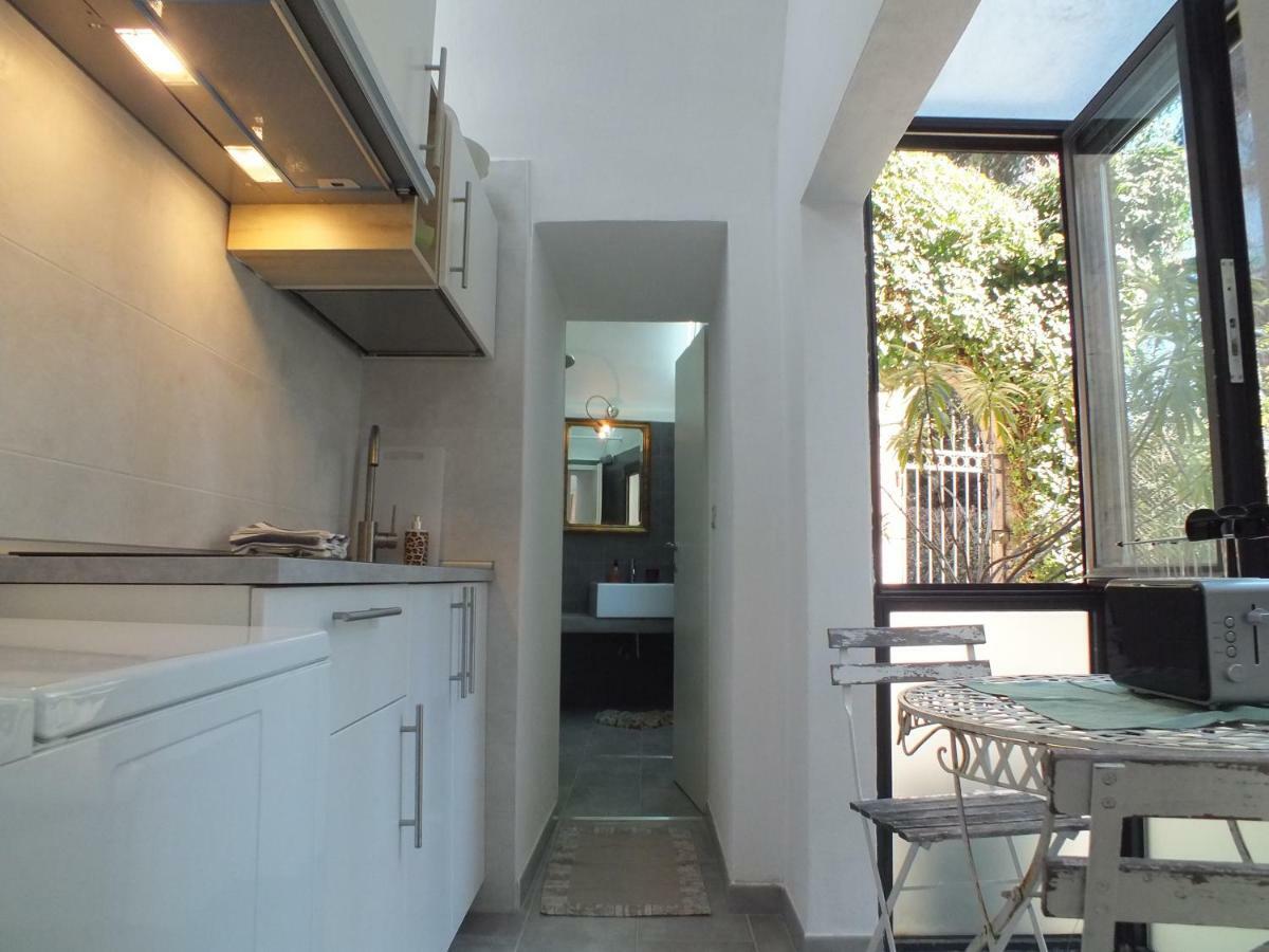 Apartamento Loft Garden In Bologna'S Heart Ospedale Rizzoli Exterior foto