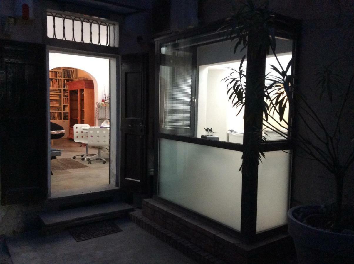 Apartamento Loft Garden In Bologna'S Heart Ospedale Rizzoli Exterior foto