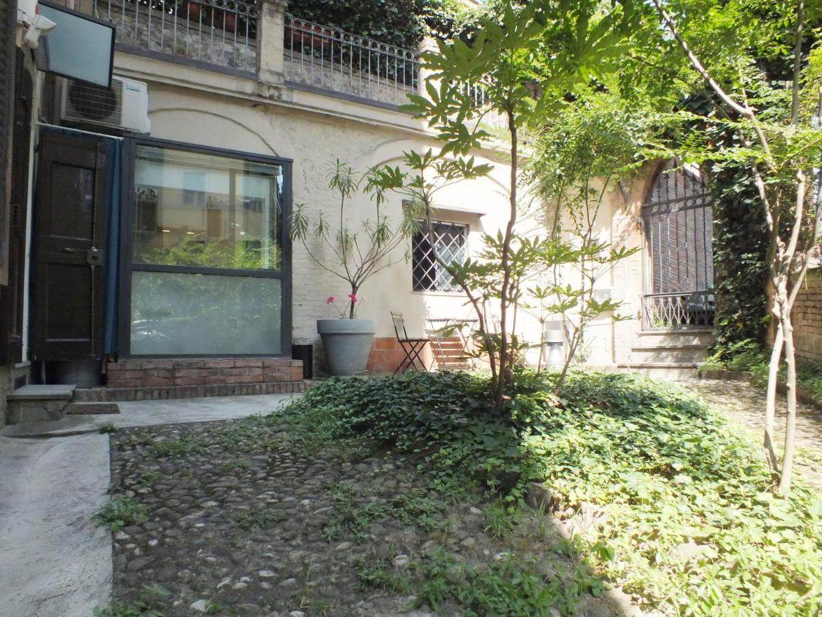 Apartamento Loft Garden In Bologna'S Heart Ospedale Rizzoli Exterior foto